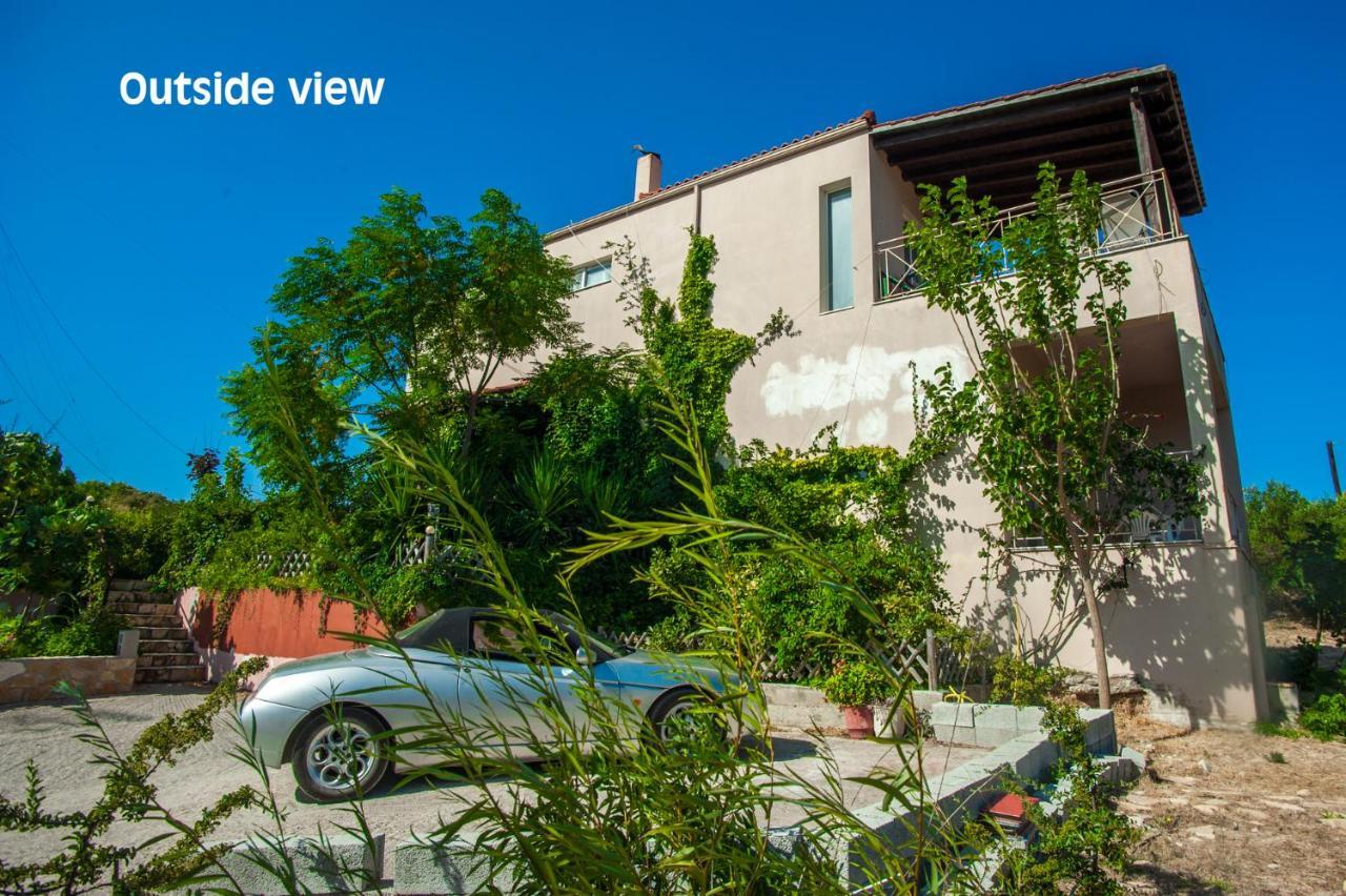 Helmata Villa With Privecy Argostoli  Exteriör bild