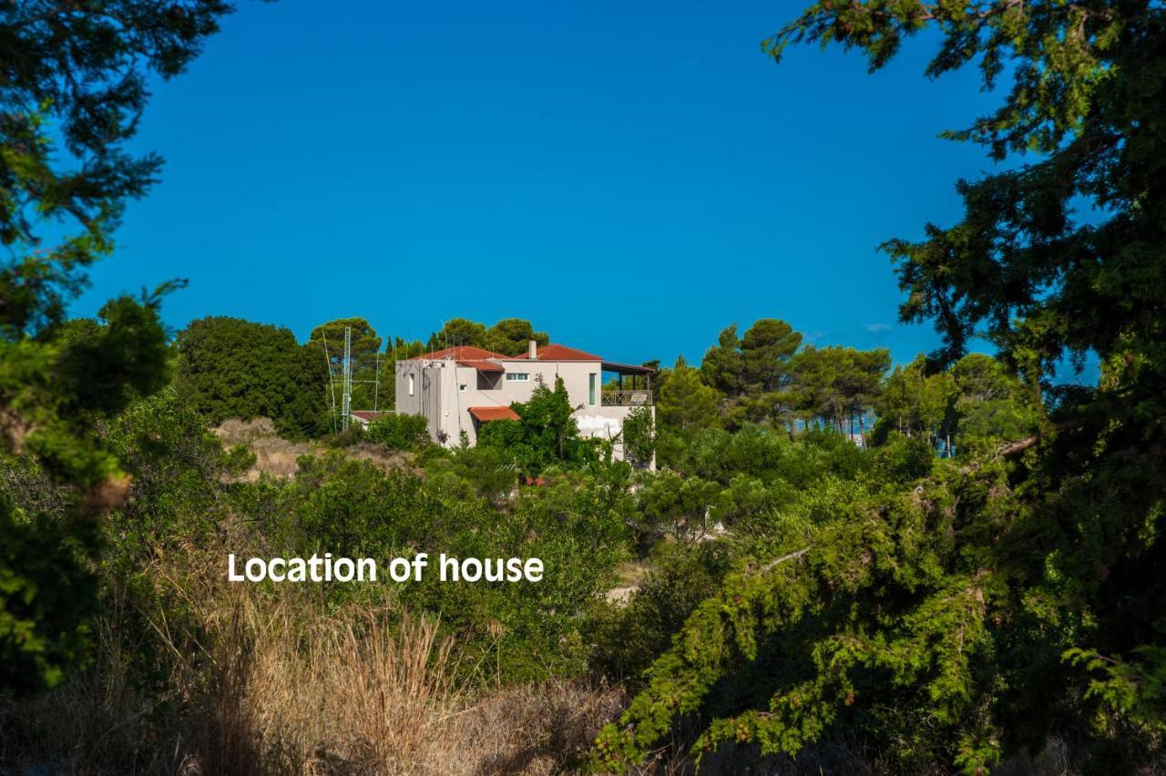 Helmata Villa With Privecy Argostoli  Exteriör bild